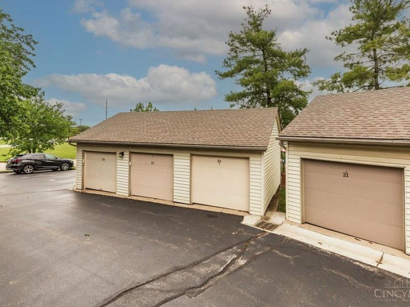 1635 Gelhot Drive, Unit 22, Fairfield, OH 45014 Photo 14