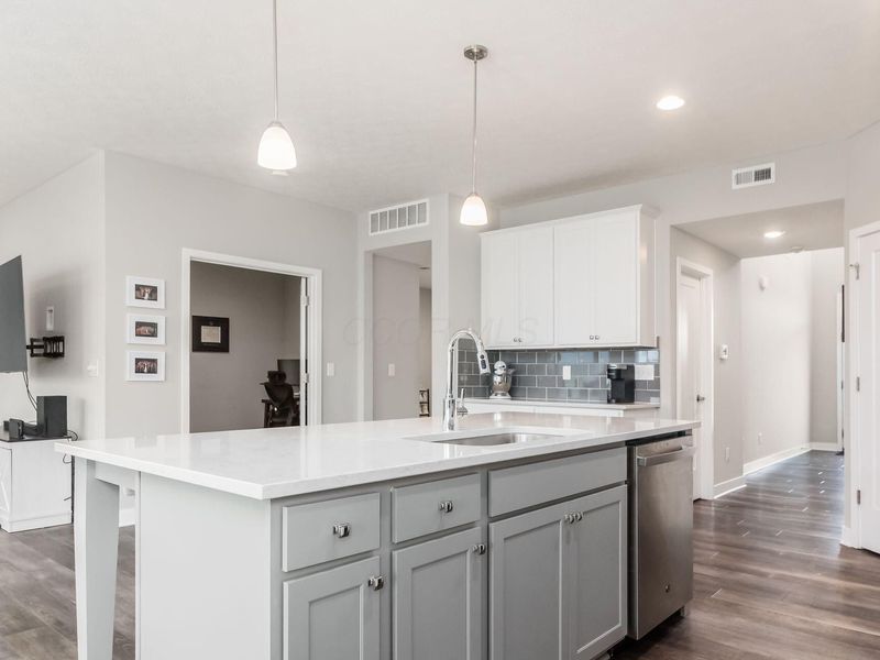 7043 Celebration Drive, Powell, OH 43065 Photo 8