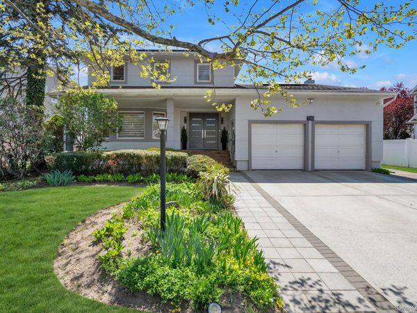 700 Sherwood Street , North Woodmere, NY 11581