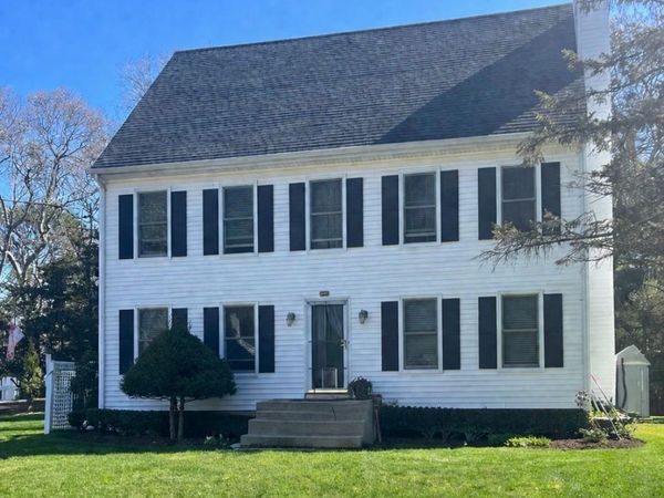533 Montauk Highway, Westhampton Beach, NY 11978