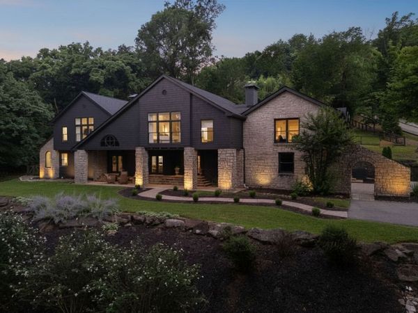 915 Overton Lea Rd, Nashville, TN 37220