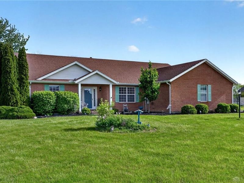 4996 Shannon Avenue, Bethel Township, OH 45504 Photo 2