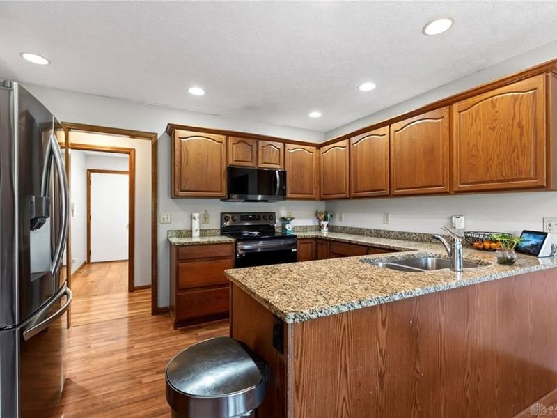 4996 Shannon Avenue, Bethel Township, OH 45504 Photo 28