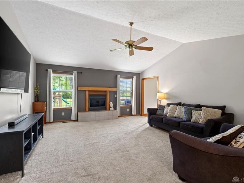 4996 Shannon Avenue, Bethel Township, OH 45504 Photo 3