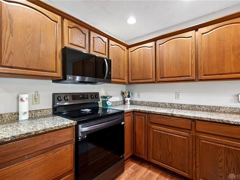 4996 Shannon Avenue, Bethel Township, OH 45504 Photo 30