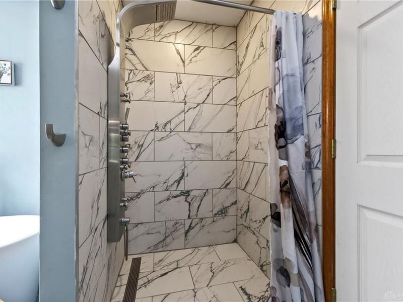 4996 Shannon Avenue, Bethel Township, OH 45504 Photo 38