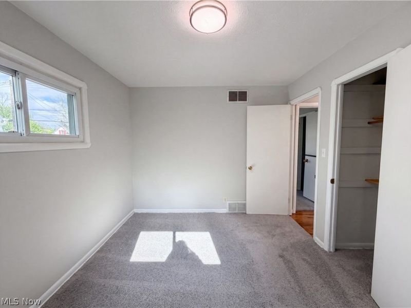 6252 Anita Drive , Cleveland, OH 44130 Photo 10