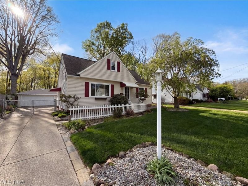 6252 Anita Drive , Cleveland, OH 44130 Photo 18