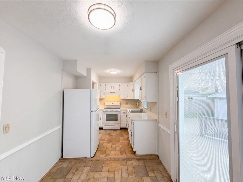 6252 Anita Drive , Cleveland, OH 44130 Photo 2