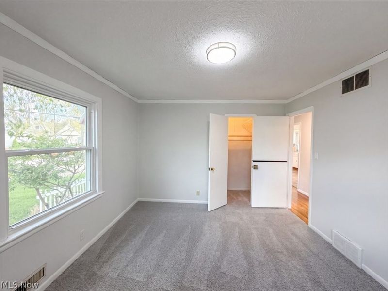 6252 Anita Drive , Cleveland, OH 44130 Photo 9