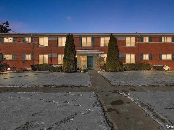 1245 Derby Road , Birmingham, MI 48009