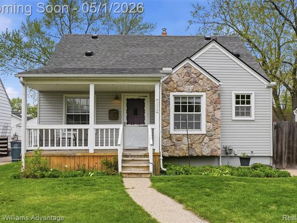 14020 Borgman Street, Oak Park, MI 48237
