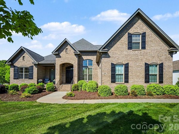 720 Farmer Mill Lane, Matthews, NC 28104