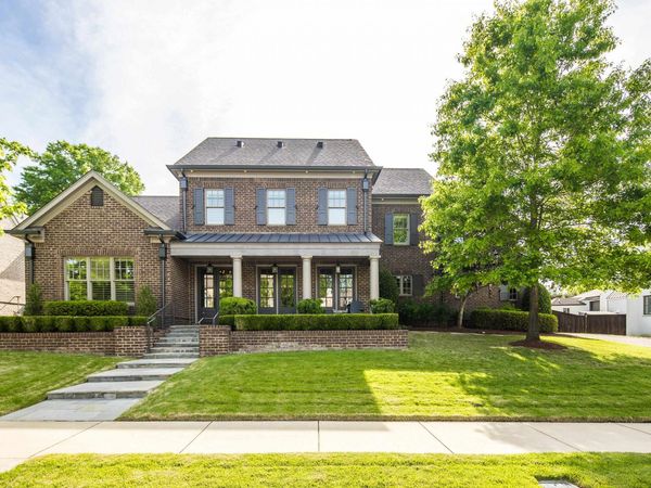 564 WINDING WOOD CIR W, Collierville, TN 38017