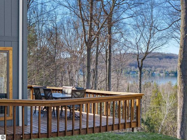4692 Duck Lake Road E, Lake Leelanau, MI 49653