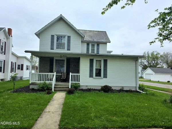 200 S Patterson Street, Gibsonburg, OH 43431