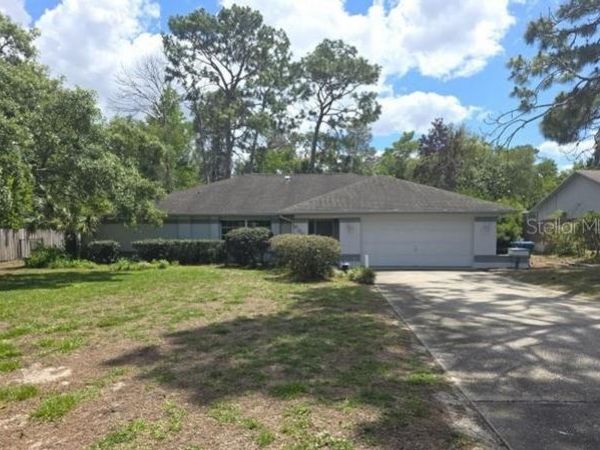 8056 CHAUCER DRIVE , WEEKI WACHEE, FL 34607