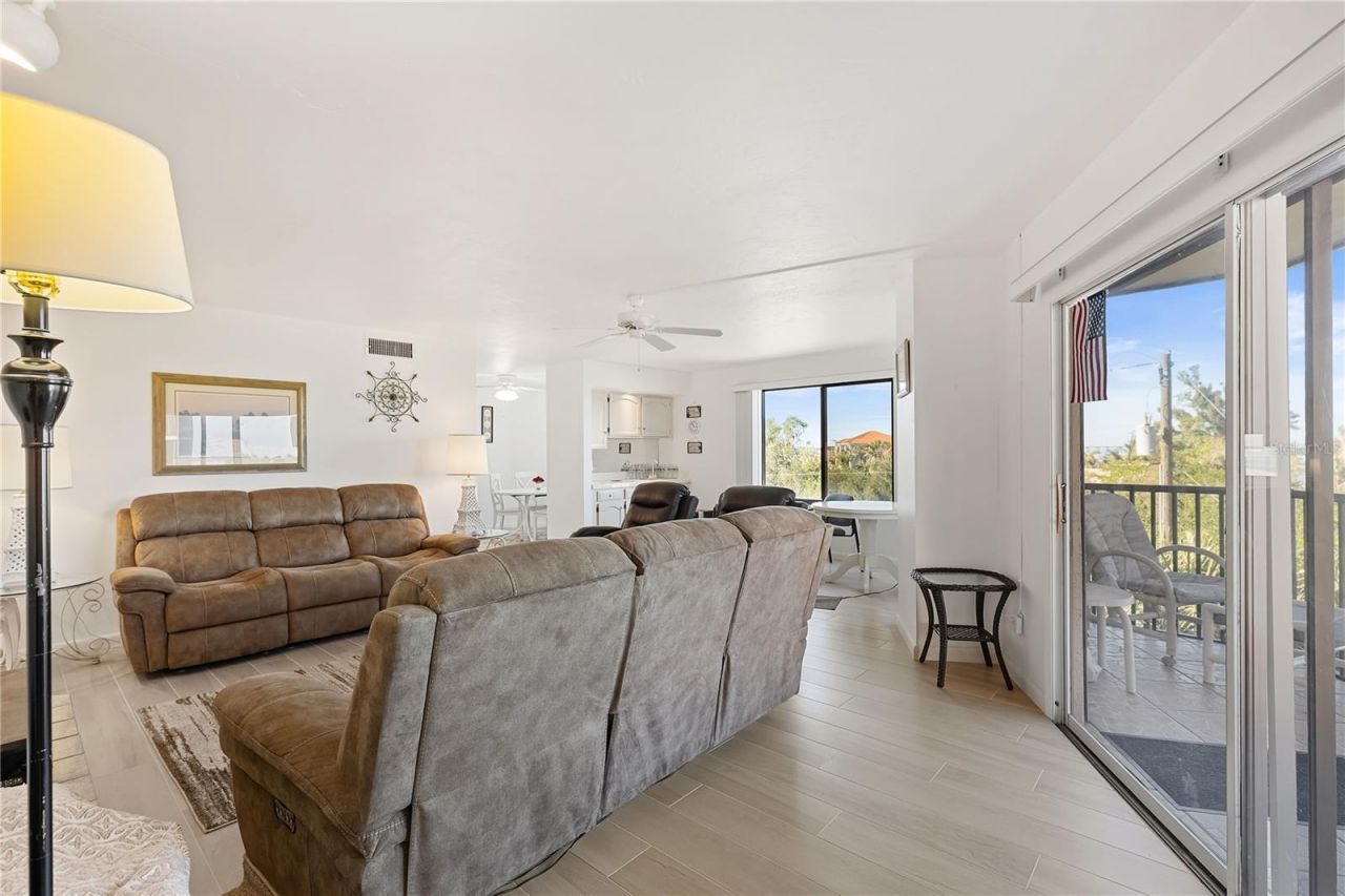 25188 Marion Avenue, Unit E208, Punta Gorda, FL 33950 Photo