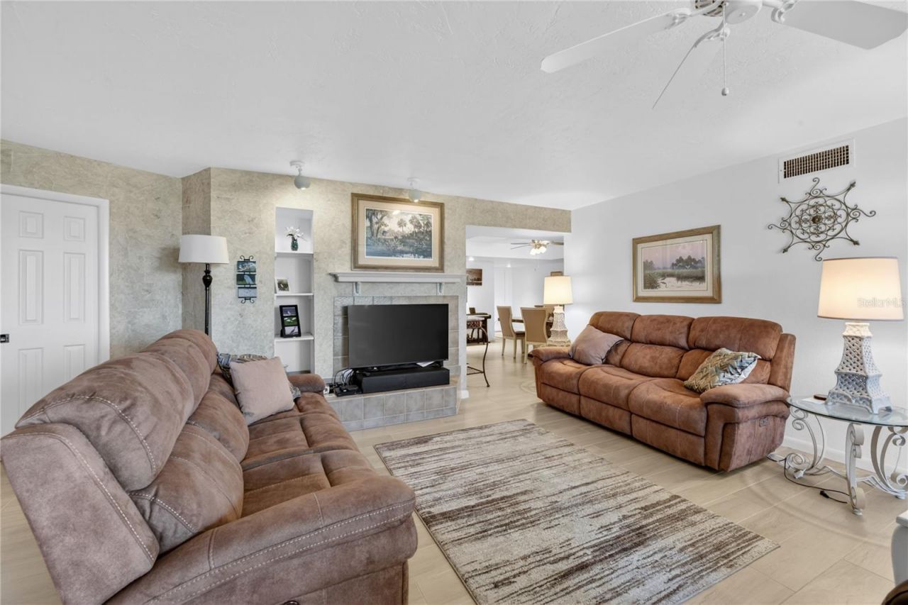 25188 Marion Avenue, Unit E208, Punta Gorda, FL 33950 Photo