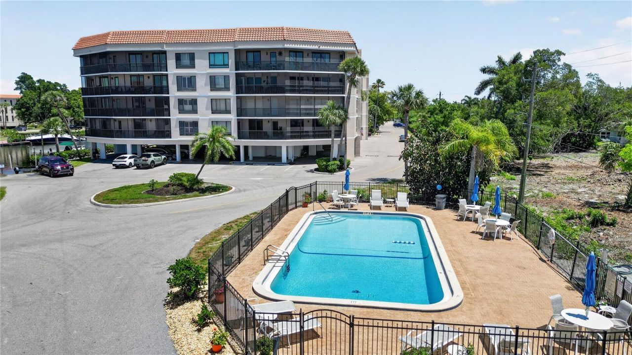 25188 Marion Avenue, Unit E208, Punta Gorda, FL 33950 Photo