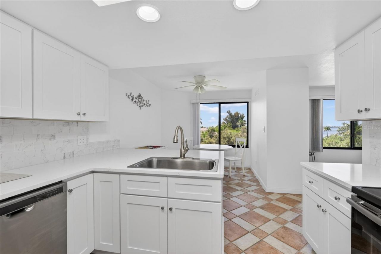 25188 Marion Avenue, Unit E208, Punta Gorda, FL 33950 Photo