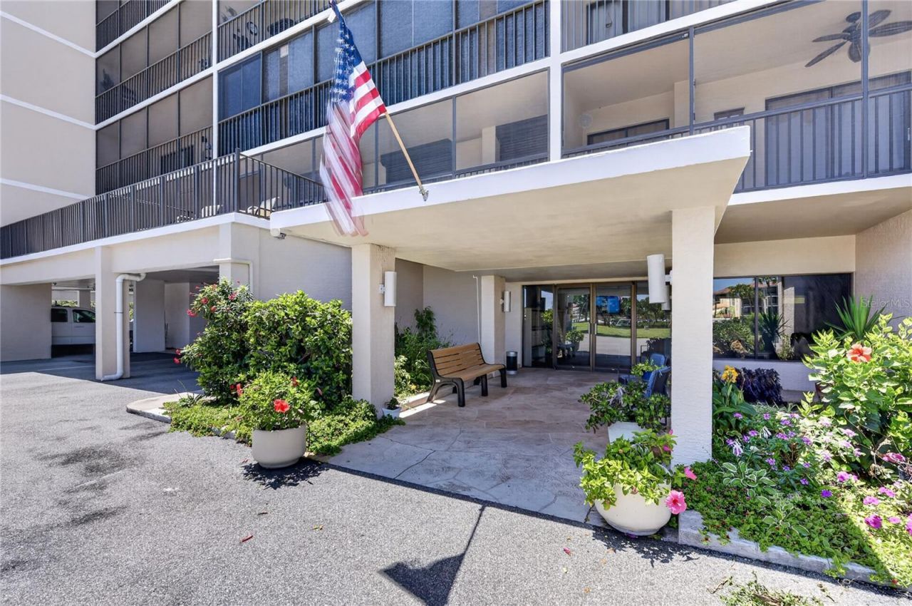 25188 Marion Avenue, Unit E208, Punta Gorda, FL 33950 Photo