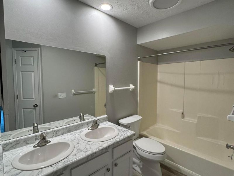 6388 Wolcott Court , Dublin, OH 43017 Photo 13