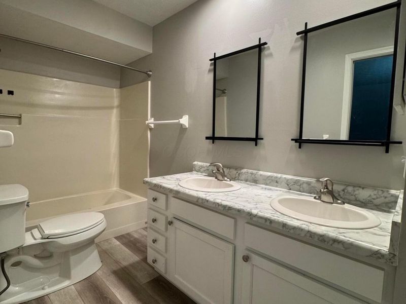6388 Wolcott Court , Dublin, OH 43017 Photo 9