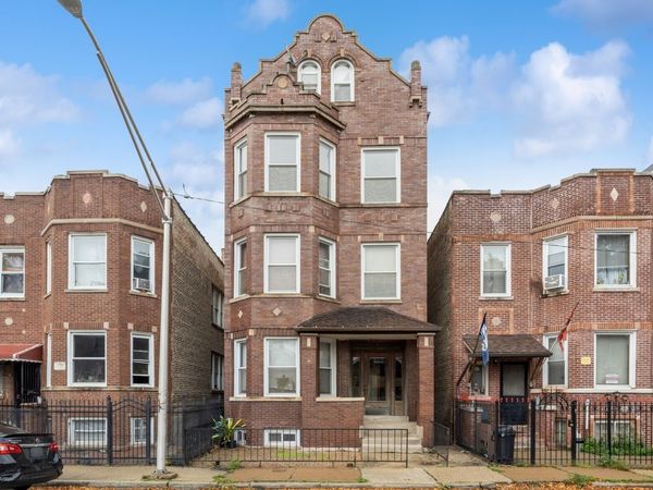 3213 S Lituanica Avenue , Unit 4F, Chicago, IL 60608