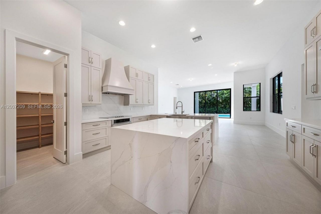 11900 SW 14th Pl, Davie, FL 33325 Photo