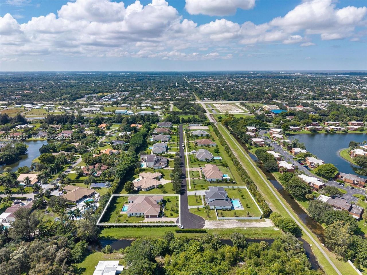 11900 SW 14th Pl, Davie, FL 33325 Photo