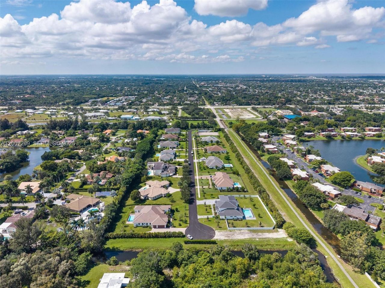 11900 SW 14th Pl, Davie, FL 33325 Photo