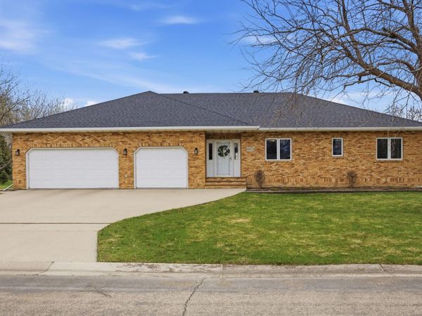 4054 S Rivershore Drive , Moorhead, MN 56560