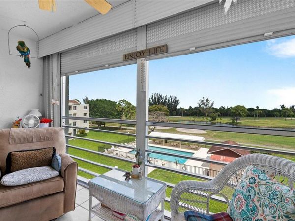 6768 10th Avenue N, Unit 410, Greenacres, FL 33467
