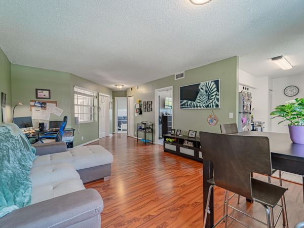 433 SW 86th Avenue, Unit 208, Pembroke Pines, FL 33025