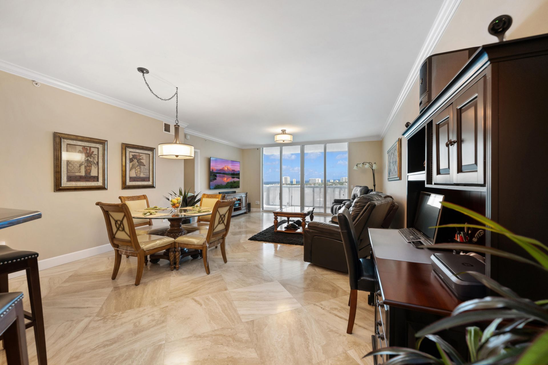 2640 Lake Shore Drive, Unit 1811, Riviera Beach, FL 33404 Photo