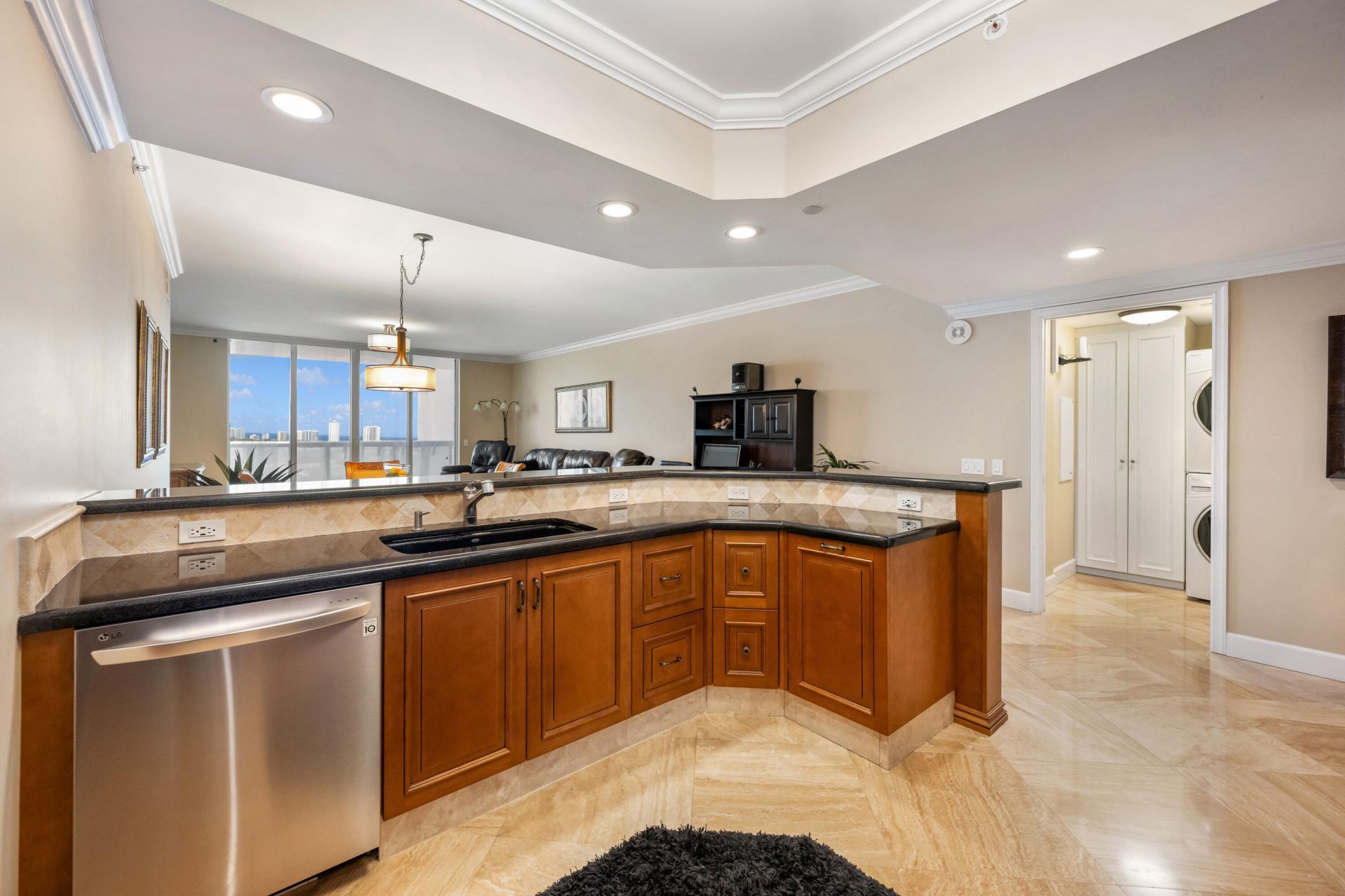 2640 Lake Shore Drive, Unit 1811, Riviera Beach, FL 33404 Photo