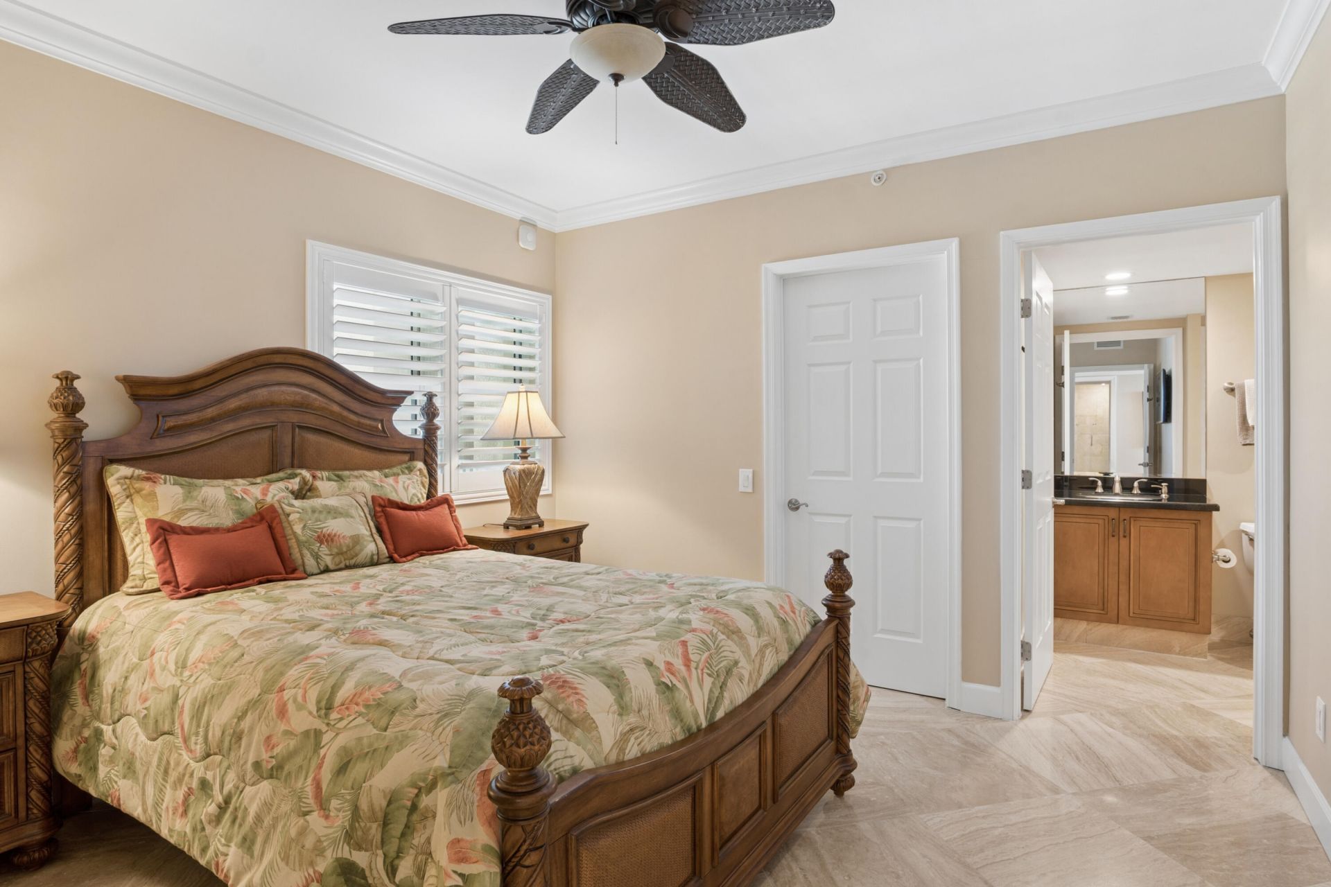 2640 Lake Shore Drive, Unit 1811, Riviera Beach, FL 33404 Photo