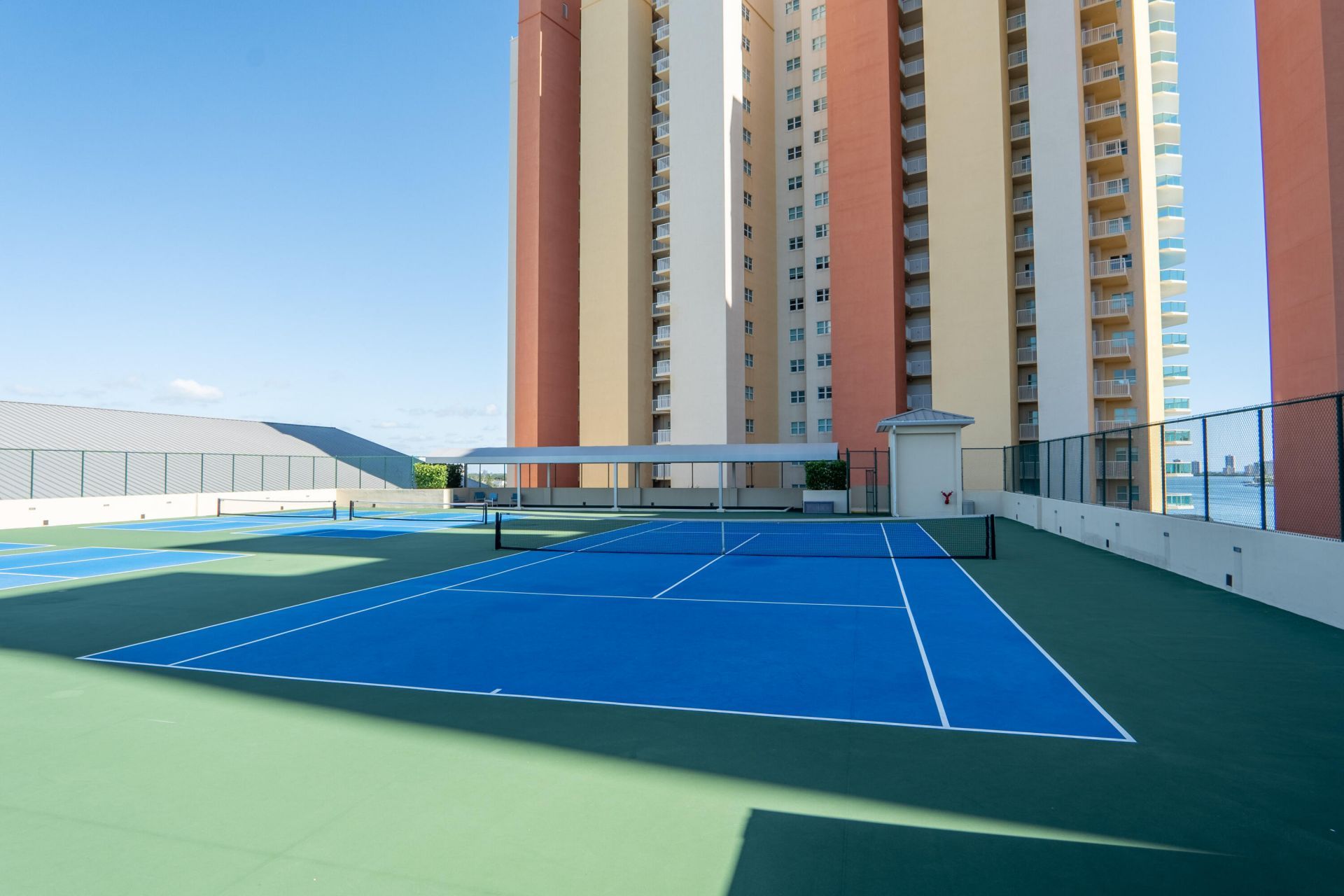 2640 Lake Shore Drive, Unit 1811, Riviera Beach, FL 33404 Photo