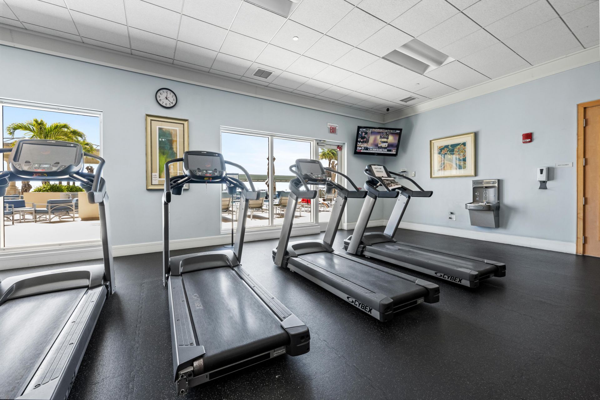 2640 Lake Shore Drive, Unit 1811, Riviera Beach, FL 33404 Photo