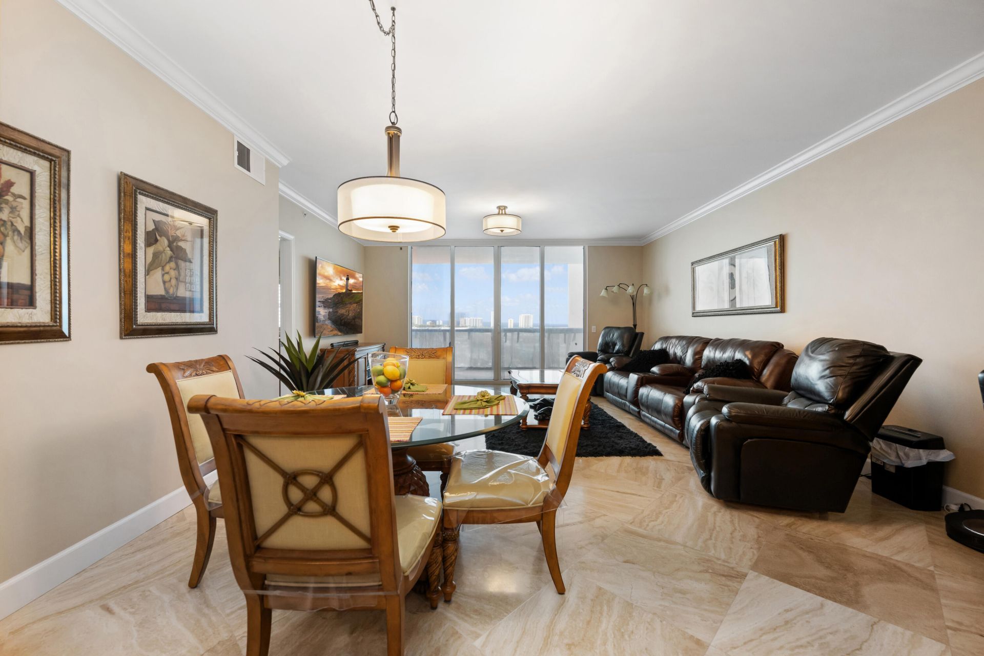 2640 Lake Shore Drive, Unit 1811, Riviera Beach, FL 33404 Photo