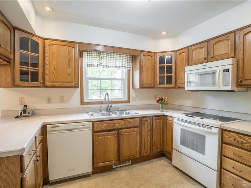 7013 Woodcroft Drive, Englewood, OH 45322 Photo 12