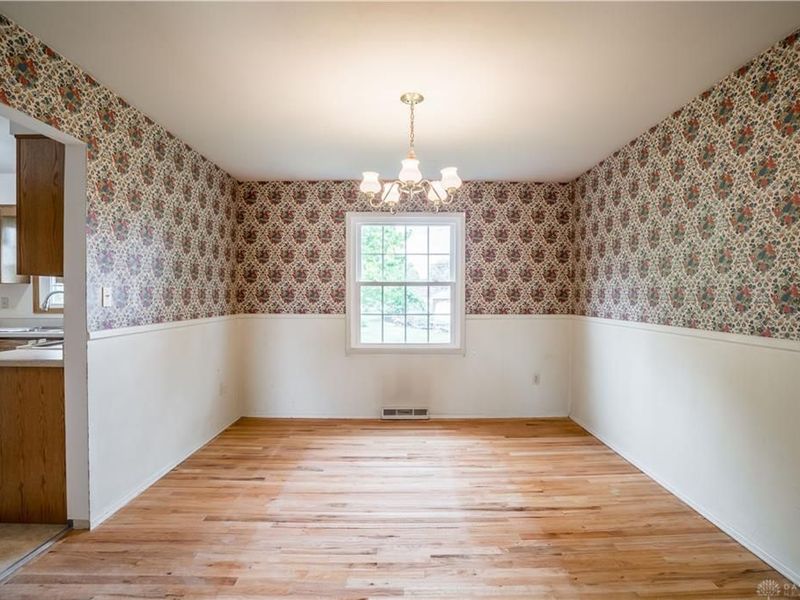 7013 Woodcroft Drive, Englewood, OH 45322 Photo 9