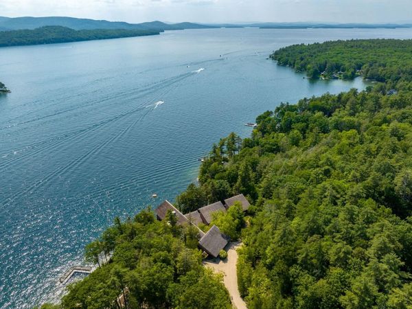 20 WYMAN Drive, Wolfeboro, NH 03894