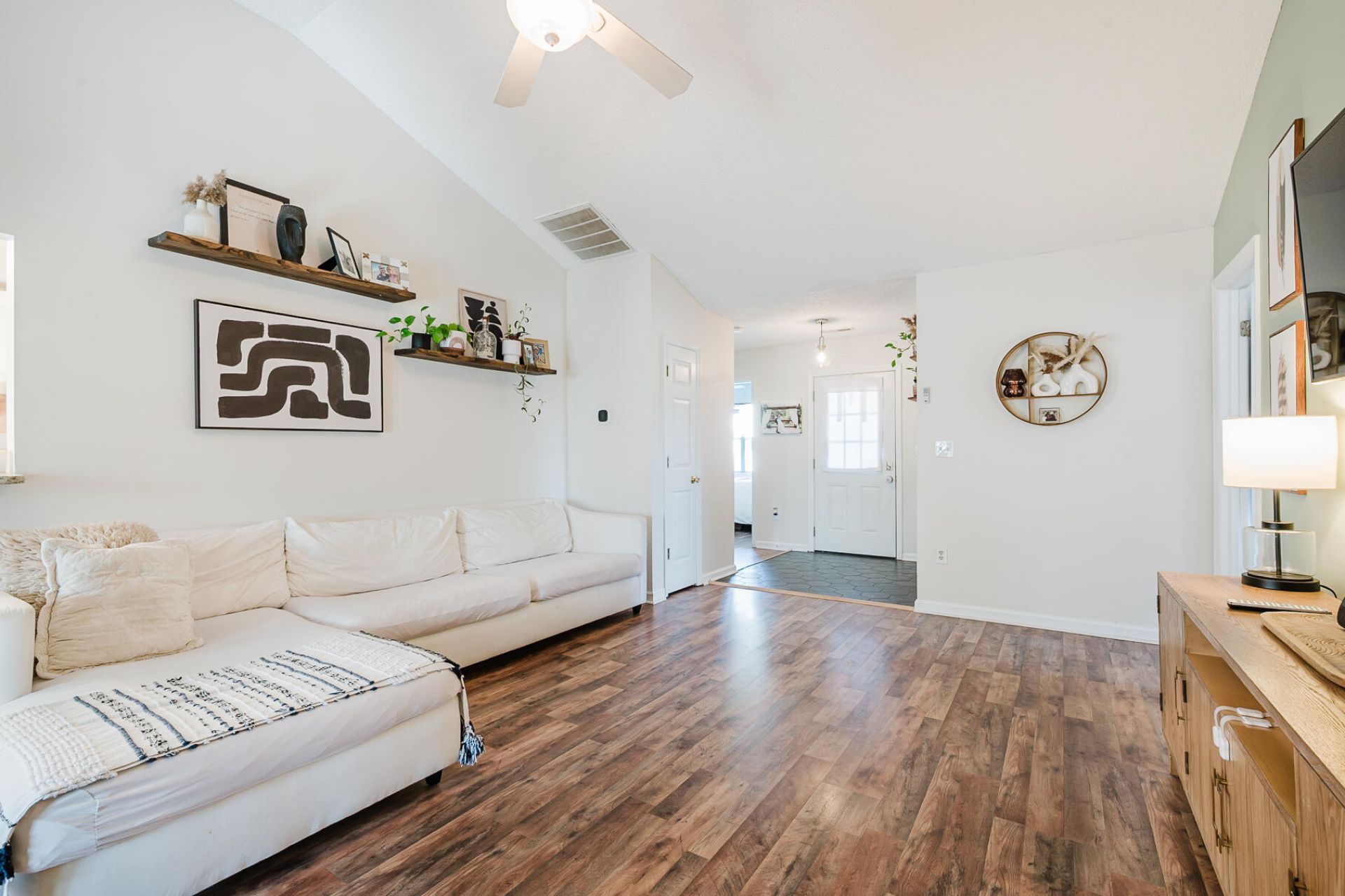 1260 Lakefront Drive Photo 7