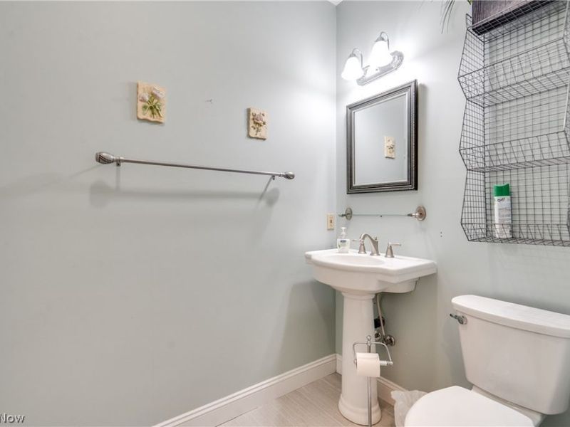 2222 Burberry Street NW, North Canton, OH 44720 Photo 37