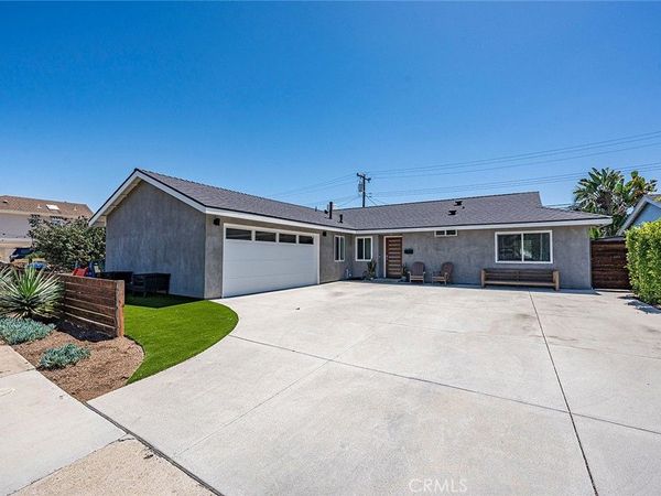 5832 Middlecoff Drive, Huntington Beach, CA 92649