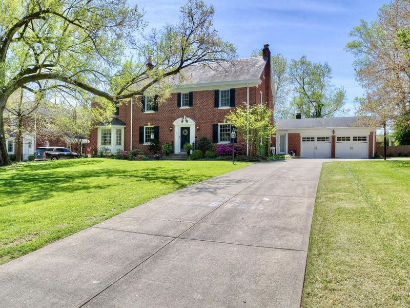 17 Sunnymede Drive, Fort Mitchell, KY 41017 Photo 2