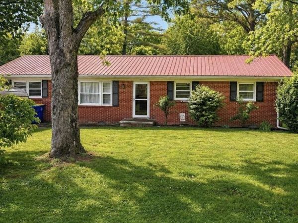 451 N 3rd Street , Lewisburg, KY 42256