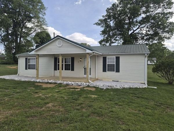 1311 E Main Street , Horse Cave, KY 42749